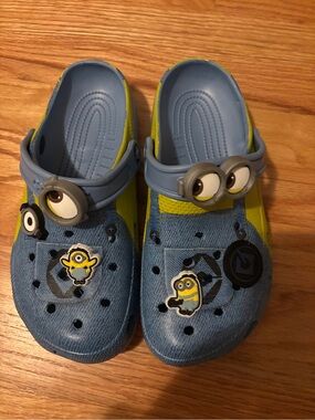 Crocs minion Clog Shoes -w7